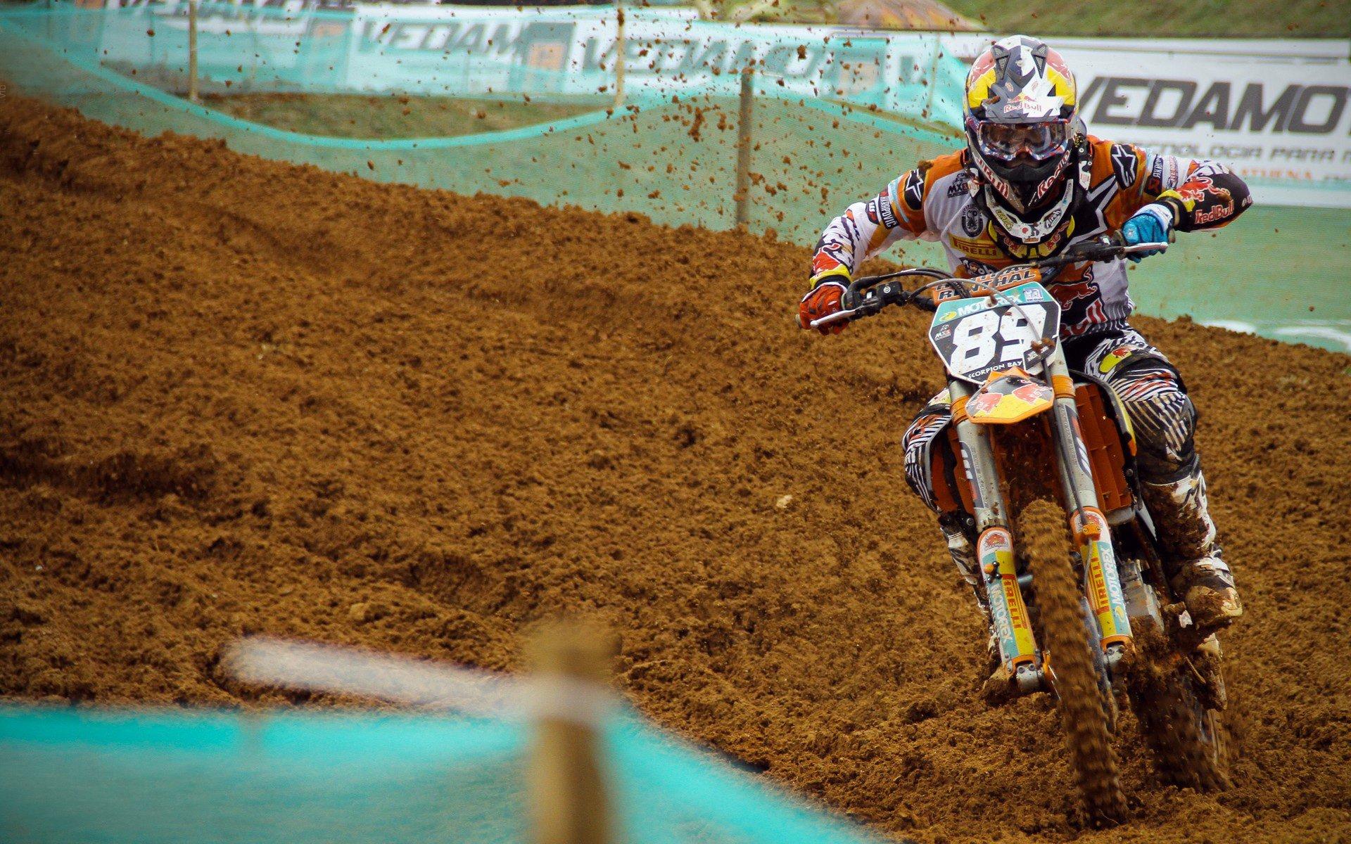 广东男篮遭遇状态寒潮 近四战三负显隐忧 周鹏手感冰凉 尤纳斯直言替补乏力